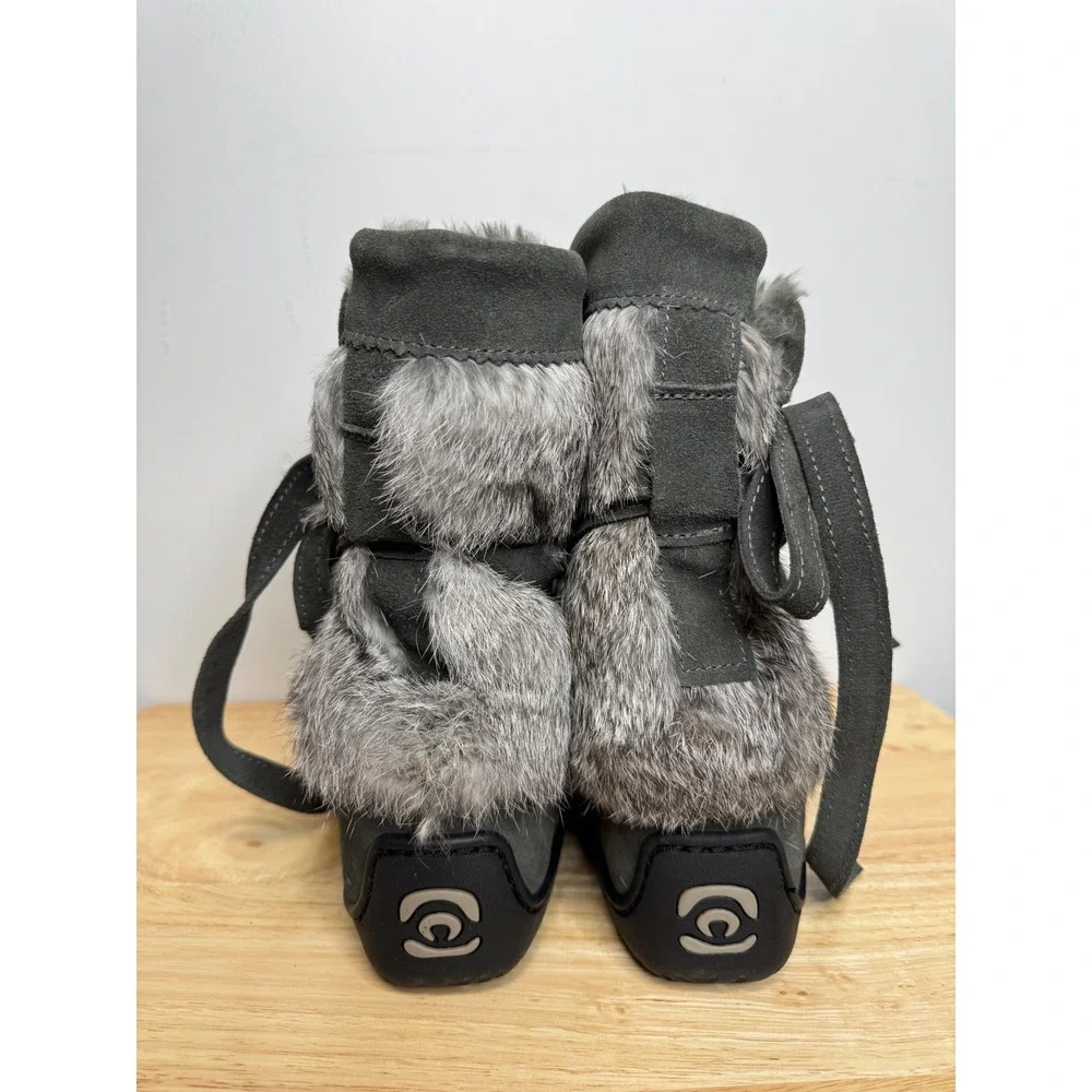 Manitobah Mukluks Beaded Short Wrap Rabbit Fur Shearling Boot Charcoal L8 M6